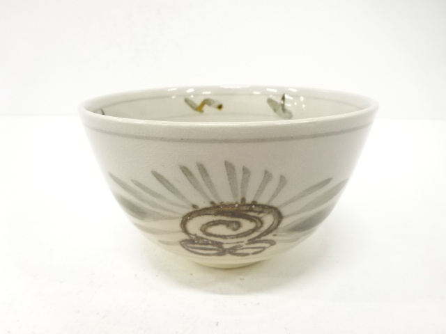 JAPANESE TEA CEREMONY / TEA BOWL CHAWAN / IRON PAINTING / FLOWER / ARTISAN WORK